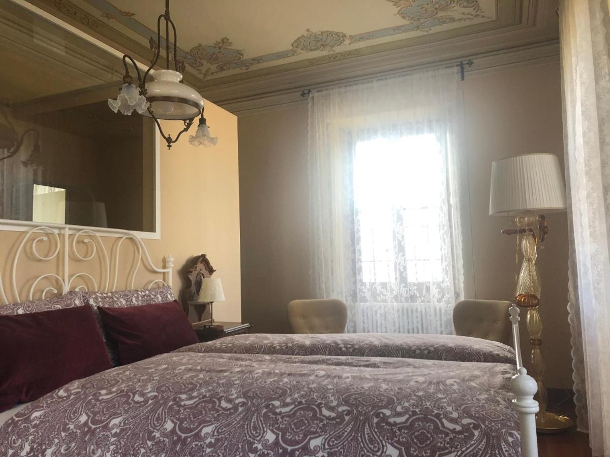 סן פדלה אינטלבי Villa Il Maiale Bianco Bed & Breakfast מראה חיצוני תמונה